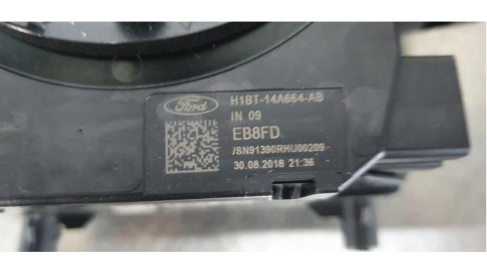 Licht + Raw Schakelaar van een Ford Fiesta 7 1.0 EcoBoost 12V 100 2019
