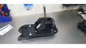 Gebruikte Versnellingspook Volkswagen Passat Variant (365) 1.8 TSI 16V Prijs € 75,00 Margeregeling aangeboden door De Witte Boerderij AutoMotive