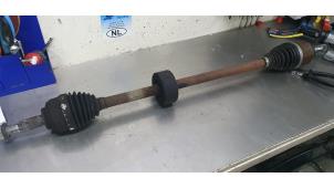 Gebruikte Homokineetas rechts-voor Dacia Logan MCV II/Sandero Wagon (7S) 0.9 TCE 12V LPG Prijs € 50,00 Margeregeling aangeboden door De Witte Boerderij AutoMotive