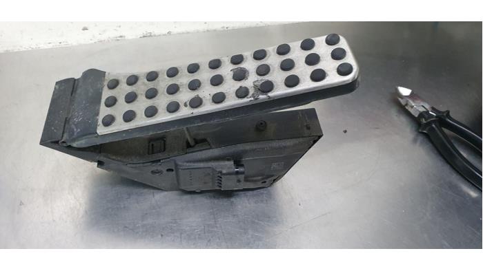 Gebruikte Gaspedaalpositie Sensor Mercedes C (W205) C-250 2.2 CDI 16V BlueTEC, C-250d Prijs € 10,00 Margeregeling aangeboden door De Witte Boerderij AutoMotive