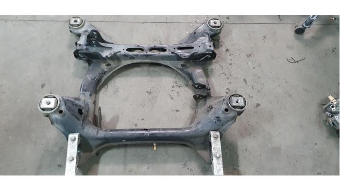 Gebruikte Subframe Porsche Cayenne II (92A) 3.0 D V6 24V Prijs € 350,00 Margeregeling aangeboden door De Witte Boerderij AutoMotive