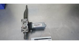 Gebruikte Stoelmotor Porsche Cayenne II (92A) 3.0 D V6 24V Prijs € 50,00 Margeregeling aangeboden door De Witte Boerderij AutoMotive