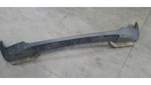 Gebruikte Lip voorbumper Mini Clubman (R55) 1.4 16V One Prijs € 25,00 Margeregeling aangeboden door De Witte Boerderij AutoMotive