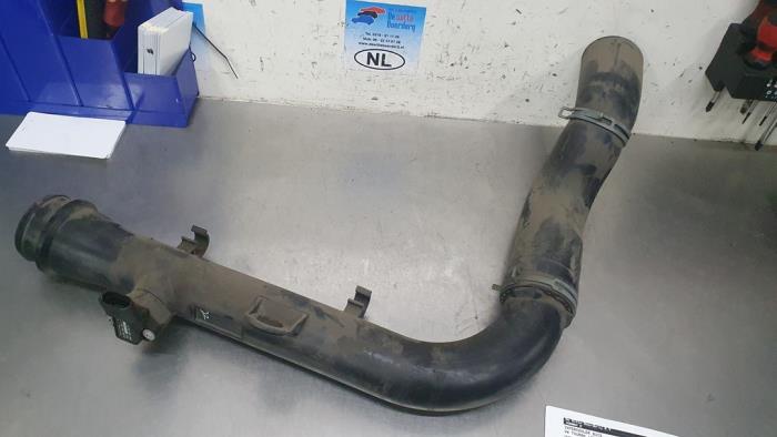 Gebruikte Intercooler Buis Volkswagen Touran Prijs € 50,00 Margeregeling aangeboden door De Witte Boerderij AutoMotive