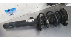 Gebruikte Mac Phersonpoot links-voor BMW 3 serie (F30) 320d 2.0 16V EfficientDynamicsEdition Prijs € 35,00 Margeregeling aangeboden door De Witte Boerderij AutoMotive