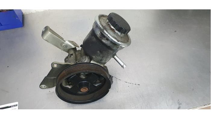 Gebruikte Pomp Servo Daihatsu Terios (J2) Prijs € 50,00 Margeregeling aangeboden door De Witte Boerderij AutoMotive
