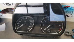 Gebruikte Tellerklok BMW 1 serie (E81) 116i 2.0 16V Prijs € 50,00 Margeregeling aangeboden door De Witte Boerderij B.V.