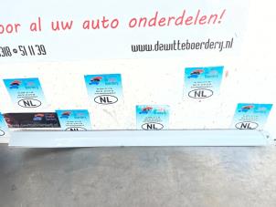 Gebruikte Sierstrip Porsche Cayenne III (9YA) 3.0 V6 Turbo 24V Prijs € 35,00 Margeregeling aangeboden door De Witte Boerderij AutoMotive