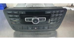 Gebruikte Navigatie Systeem Mercedes B (W246) 1.6 B-180 BlueEFFICIENCY Turbo 16V Prijs € 250,00 Margeregeling aangeboden door De Witte Boerderij AutoMotive