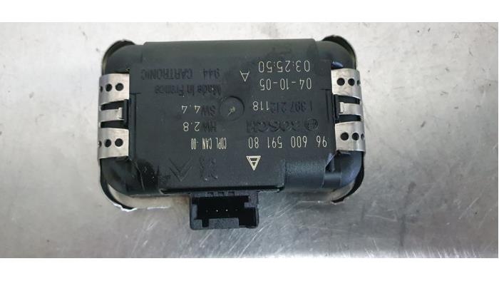 Gebruikte Regensensor Peugeot 607 (9D/U) 2.2 16V Prijs € 20,00 Margeregeling aangeboden door De Witte Boerderij AutoMotive