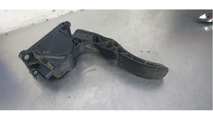 Gebruikte Sensor Gaspedaalpositie Volkswagen Crafter 2.0 TDI 16V Prijs € 10,00 Margeregeling aangeboden door De Witte Boerderij AutoMotive