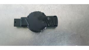 Gebruikte Regensensor Tesla Model S 85 Prijs € 45,00 Margeregeling aangeboden door De Witte Boerderij AutoMotive