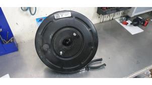 Gebruikte Rembekrachtiger Renault Trafic (1FL/2FL/3FL/4FL) 1.6 dCi 90 Prijs € 90,75 Inclusief btw aangeboden door De Witte Boerderij AutoMotive