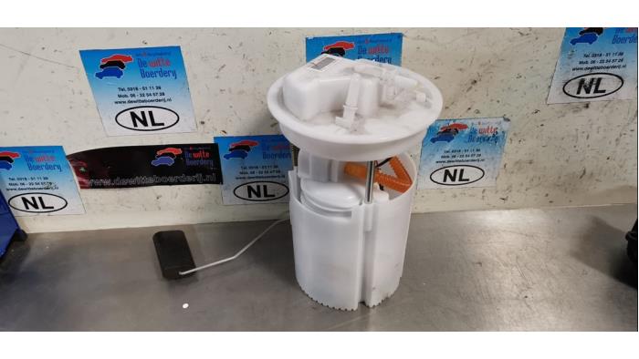 Gebruikte Tank element Pomp Ford Fiesta 7 Prijs € 35,00 Margeregeling aangeboden door De Witte Boerderij AutoMotive