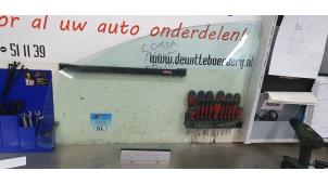Gebruikte Deurruit 4Deurs rechts-voor Opel Corsa E 1.4 16V Prijs € 35,00 Margeregeling aangeboden door De Witte Boerderij B.V.