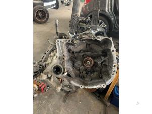 Gebruikte Versnellingsbak Renault Wind Prijs € 150,00 Margeregeling aangeboden door De Witte Boerderij AutoMotive