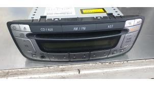 Gebruikte Radio CD Speler Peugeot 107 1.0 12V Prijs € 45,00 Margeregeling aangeboden door De Witte Boerderij B.V.