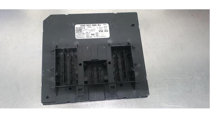 Gebruikte Module Bodycontrol Volkswagen Golf VII Variant (AUVV) 1.0 TSI 12V BlueMotion Technology Prijs € 75,00 Margeregeling aangeboden door De Witte Boerderij AutoMotive