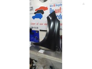 Nieuwe Scherm links-voor Peugeot 208 Prijs € 121,00 Inclusief btw aangeboden door De Witte Boerderij AutoMotive