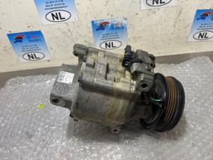 Gebruikte Pomp Airco Opel Karl 1.0 12V Prijs € 60,00 Margeregeling aangeboden door De Witte Boerderij AutoMotive