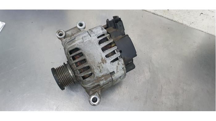 Gebruikte Dynamo Mini Mini (R56) 1.6 16V One Prijs € 35,00 Margeregeling aangeboden door De Witte Boerderij AutoMotive
