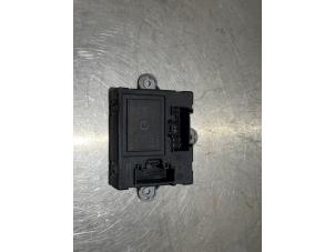 Gebruikte Module Centrale Deurvergrendeling Ford Fiesta 6 (JA8) Prijs € 15,00 Margeregeling aangeboden door De Witte Boerderij AutoMotive