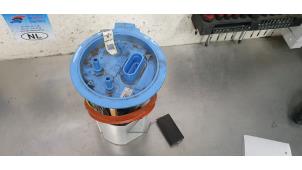 Gebruikte Tank element Pomp Volkswagen Golf VI (5K1) 2.0 GTI 16V Prijs € 25,00 Margeregeling aangeboden door De Witte Boerderij AutoMotive