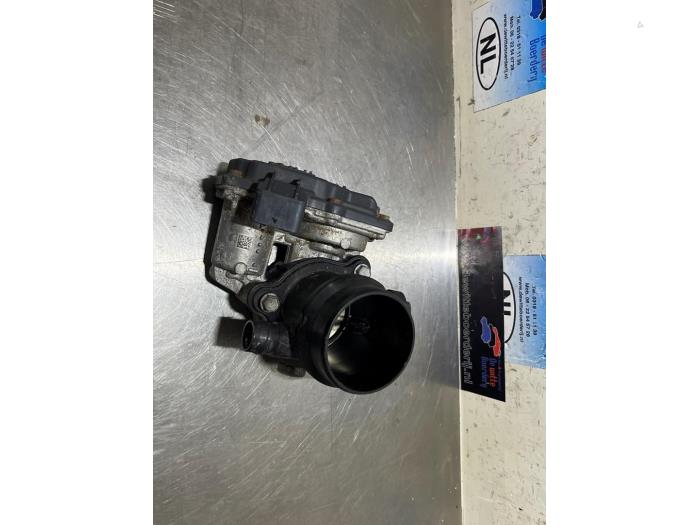 Gebruikte Gasklephuis BMW 1 serie (F20) 118i 1.5 TwinPower 12V Prijs € 25,00 Margeregeling aangeboden door De Witte Boerderij AutoMotive