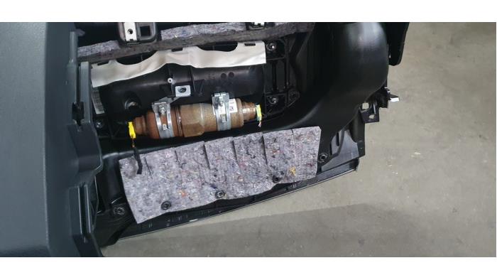 Airbag set van een Mercedes-Benz A (W176) 1.6 A-180 16V 2014