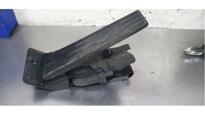 Gebruikte Sensor Gaspedaalpositie BMW 1 serie (F20) 114i 1.6 16V Prijs € 10,00 Margeregeling aangeboden door De Witte Boerderij AutoMotive