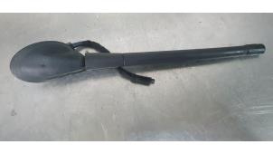 Gebruikte Antenne Ford EcoSport (JK8) 1.0 EcoBoost 12V 125 Prijs € 10,00 Margeregeling aangeboden door De Witte Boerderij AutoMotive