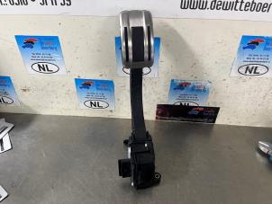 Gebruikte Gaspedaalpositie Sensor Peugeot 3008 II (M4/MC/MJ/MR) 1.6 BlueHDi 115 Prijs € 10,00 Margeregeling aangeboden door De Witte Boerderij AutoMotive