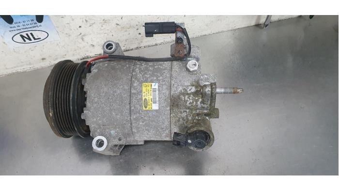 Gebruikte Pomp Airco Ford EcoSport (JK8) 1.0 EcoBoost 12V 125 Prijs € 75,00 Margeregeling aangeboden door De Witte Boerderij AutoMotive