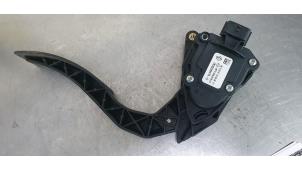 Gebruikte Gaspedaalpositie Sensor Renault Captur (2R) 1.2 TCE 16V EDC Prijs € 10,00 Margeregeling aangeboden door De Witte Boerderij AutoMotive