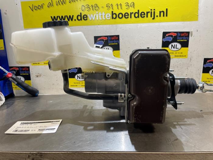 Rembol van een Toyota C-HR (X1,X5) 2.0 16V Hybrid 2021