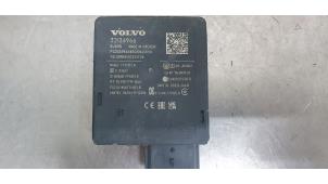 Gebruikte Cruise control sensor Volvo C40 Recharge (XK) Recharge Prijs € 175,00 Margeregeling aangeboden door De Witte Boerderij AutoMotive