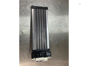 Gebruikte Kachel Verwarmingselement Toyota C-HR (X1,X5) 2.0 16V Hybrid Prijs € 25,00 Margeregeling aangeboden door De Witte Boerderij AutoMotive