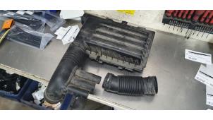 Gebruikte Luchtfilterhuis Volkswagen Caddy Combi IV 1.4 TSI 16V Prijs € 75,00 Margeregeling aangeboden door De Witte Boerderij AutoMotive