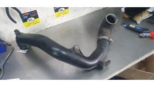 Gebruikte Intercooler Buis Seat Ibiza ST (6J8) 1.2 TDI Ecomotive Prijs € 25,00 Margeregeling aangeboden door De Witte Boerderij AutoMotive