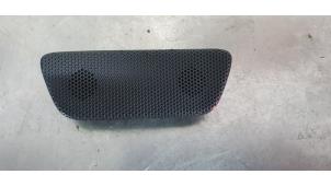 Gebruikte Microfoon Volvo C40 Recharge (XK) Recharge Prijs € 25,00 Margeregeling aangeboden door De Witte Boerderij AutoMotive