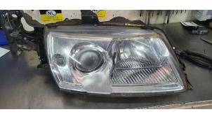 Gebruikte Rechter Koplamp Saab 9-5 Estate (YS3E) 2.3 Turbo 16V Aero TS Prijs € 350,00 Margeregeling aangeboden door De Witte Boerderij AutoMotive