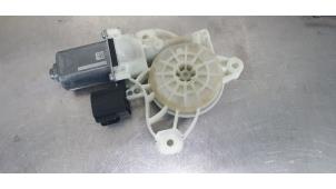 Gebruikte Portierruitmotor Ford Fiesta 7 1.0 EcoBoost 12V 100 Prijs € 20,00 Margeregeling aangeboden door De Witte Boerderij AutoMotive