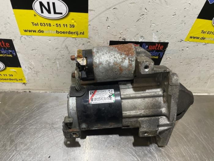 Startmotor van een Mitsubishi Space Star (A0) 1.0 12V 2017