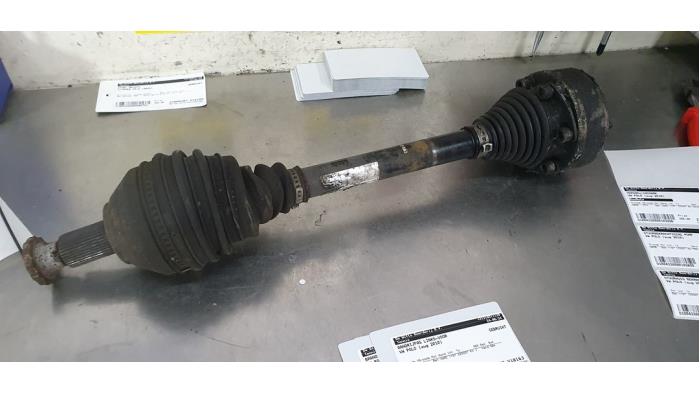 Gebruikte Steekas links-voor Volkswagen Polo V (6R) 1.2 TSI Prijs € 35,00 Margeregeling aangeboden door De Witte Boerderij AutoMotive