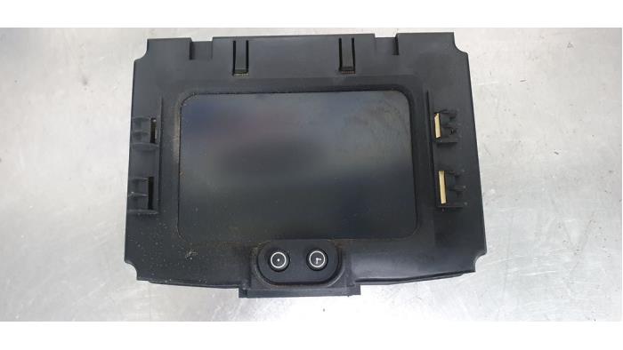 Gebruikte Display Interieur Opel Zafira (F75) 2.0 16V Turbo OPC Prijs € 20,00 Margeregeling aangeboden door De Witte Boerderij AutoMotive
