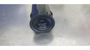 Gebruikte Start/Stop schakelaar Mazda 3 (BM/BN) 2.0 SkyActiv-G 120 16V Prijs € 10,00 Margeregeling aangeboden door De Witte Boerderij AutoMotive