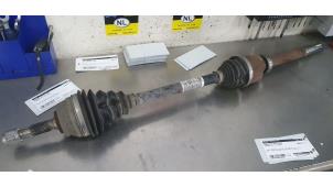 Gebruikte Aandrijfas rechts-voor Citroen C3 (SX/SW) 1.2 12V e-THP PureTech 110 Prijs € 75,00 Margeregeling aangeboden door De Witte Boerderij AutoMotive