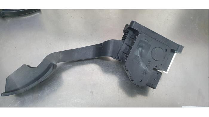 Gebruikte Sensor Gaspedaalpositie Opel Adam 1.4 16V Prijs € 10,00 Margeregeling aangeboden door De Witte Boerderij AutoMotive