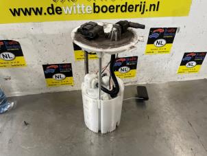 Gebruikte Brandstofpomp Elektrisch Nissan Qashqai (J11) 1.2 DIG-T 16V Prijs € 25,00 Margeregeling aangeboden door De Witte Boerderij AutoMotive