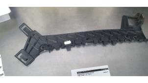 Gebruikte Bumpersteun rechts-achter Ford B-Max (JK8) 1.0 EcoBoost 12V 125 Prijs € 10,00 Margeregeling aangeboden door De Witte Boerderij AutoMotive